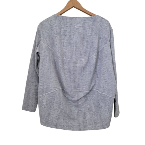 Lululemon BACK IN ACTION Long Sleeve RULU Jacquard Athleisure Shirt Women's 4 - Picture 2 of 9